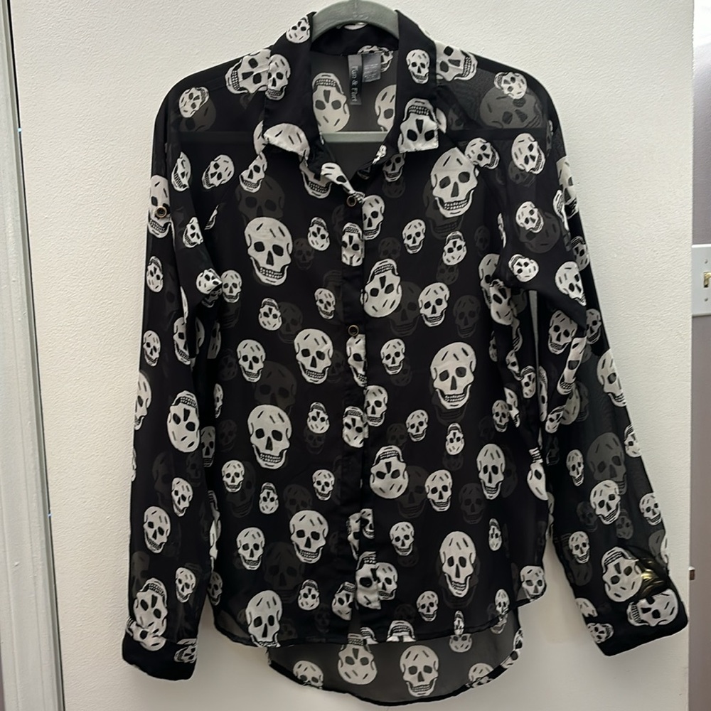 💙Fun & Flirt Sheer Skeleton Blouse *EUC*